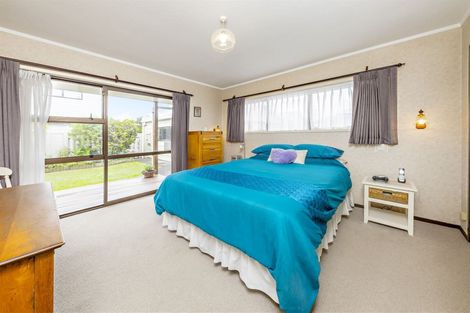 Photo of property in 2/34 Cambridge Terrace, Papatoetoe, Auckland, 2025