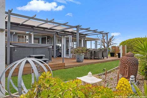 Photo of property in 33 Victoria Street, Foxton, 4814