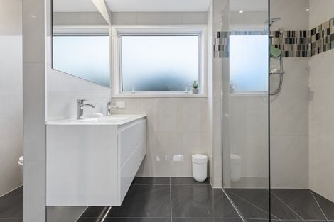 Photo of property in 74 Penetaka Heights, Pyes Pa, Tauranga, 3112