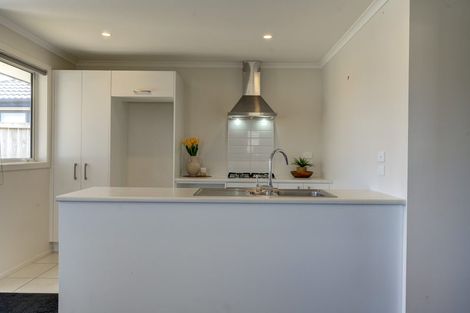 Photo of property in 11 Manawaroa Close, Grandview Heights, Hamilton, 3200