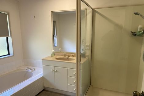 Photo of property in 68 Kapanui Road, Waikanae, 5036