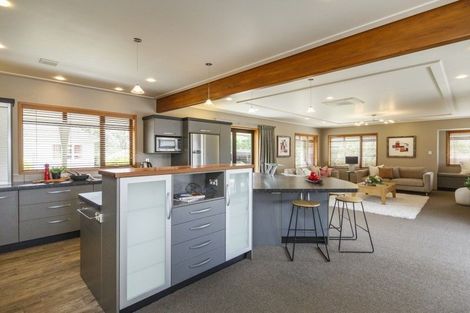 Photo of property in 37 East Street, Terrace End, Palmerston North, 4410