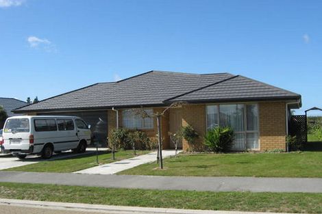 Photo of property in 15 Durrell Way, Rolleston, 7614