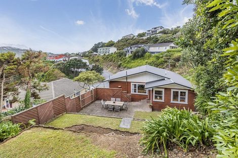 Photo of property in 98 Severn Street, Island Bay, Wellington, 6023