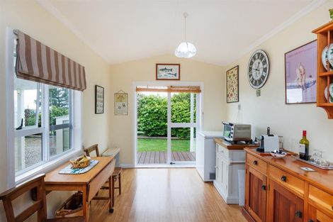Photo of property in 375 Rangatira Road, Hunterville, 4786