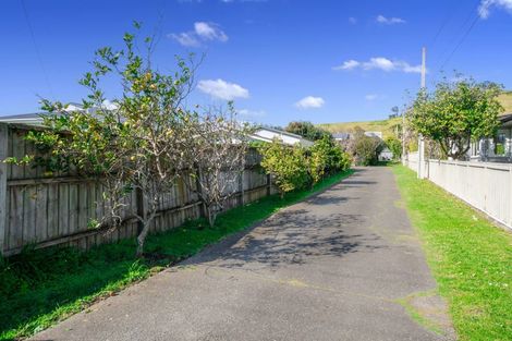 Photo of property in 1/37a Mcintyre Road, Mangere Bridge, Auckland, 2022