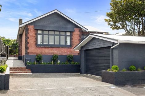 Photo of property in 20 Wallace Place, Westown, New Plymouth, 4310