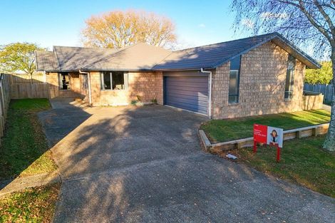 Photo of property in 13 Bishopsworth Way, Huntington, Hamilton, 3210