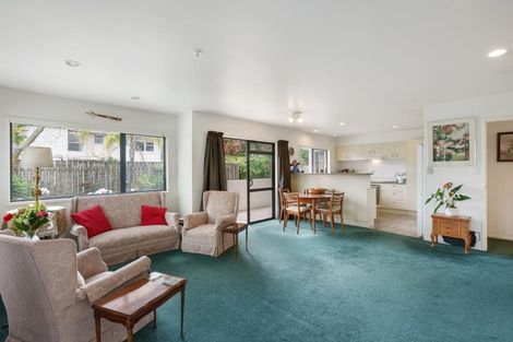 Photo of property in 7b Puriri Avenue, Orewa, 0931