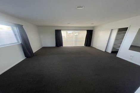Photo of property in 51 Queen Mary Avenue, New Lynn, Auckland, 0600