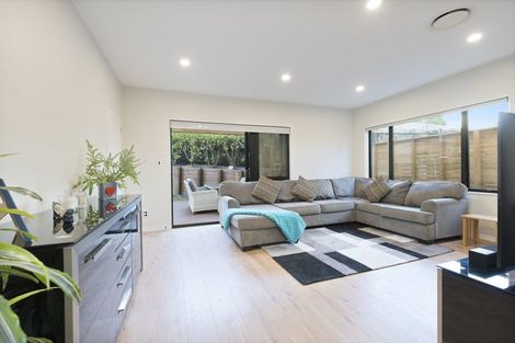 Photo of property in 23b Westgate Drive, Westgate, Auckland, 0614