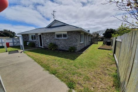 Photo of property in 24 Rangiatea Street, Paraparaumu Beach, Paraparaumu, 5032
