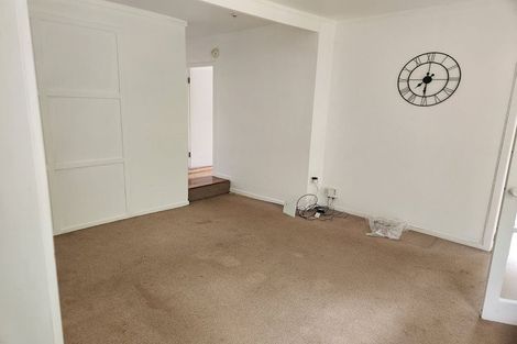 Photo of property in 1/139 Kelburn Parade, Kelburn, Wellington, 6012