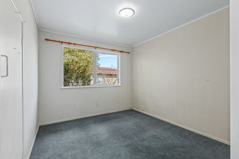 Photo of property in 2 Coburg Street, Henderson, Auckland, 0612