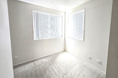 Photo of property in 72 Seafarer Crescent, Stanmore Bay, Whangaparaoa, 0932