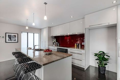 Photo of property in 32 Ripple Grove, Waiuku, 2123