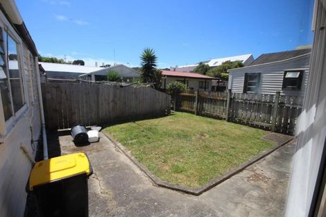 Photo of property in 63 Constable Street, Newtown, Wellington, 6021