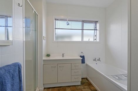 Photo of property in 51 Cutts Road, Russley, Christchurch, 8042