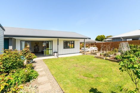 Photo of property in 22 Wescombe Grove, Feilding, 4702