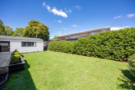 Photo of property in 8 Camphora Place, Ranui, Auckland, 0612