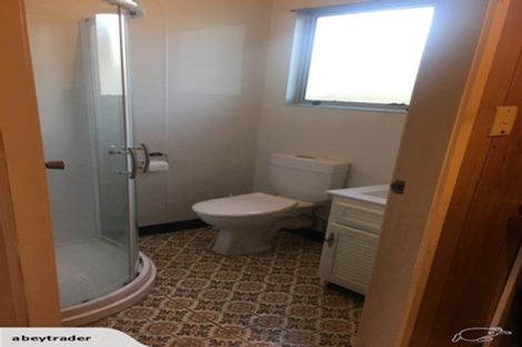 Photo of property in 150-a Dowse Drive, Maungaraki, Lower Hutt, 5010