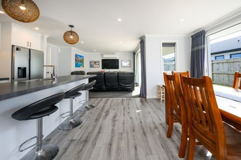 Photo of property in 6 Monarch Drive, Ashhurst, 4810