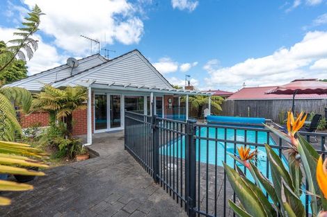 Photo of property in 7 Eton Drive, Hillcrest, Hamilton, 3216