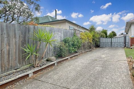 Photo of property in 13 Pannell Avenue, Wainoni, Christchurch, 8061