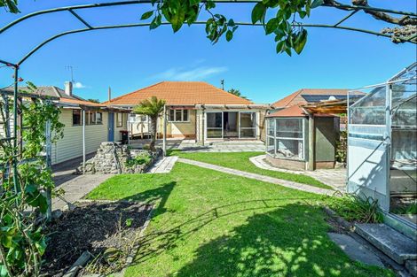 Photo of property in 1114 Jellicoe Street, Mayfair, Hastings, 4122