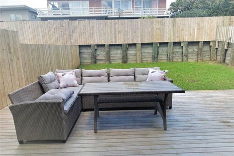 Photo of property in 15 Impatiens Lane, Massey, Auckland, 0614