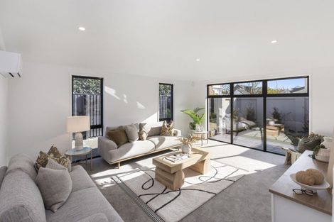 Photo of property in 2/61 Murray Place, St Albans, Christchurch, 8014