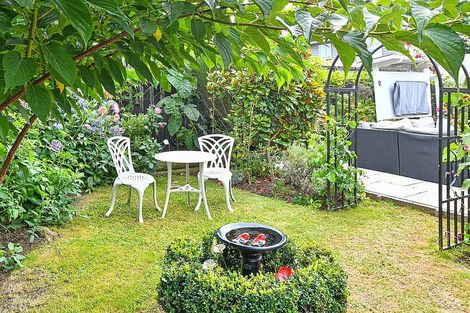 Photo of property in 2/39 Halsey Road, Manurewa, Auckland, 2102