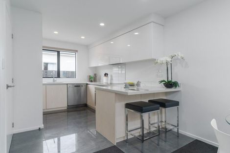 Photo of property in 8b Defoe Place, Waltham, Christchurch, 8023