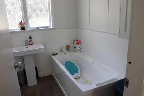 Photo of property in 52 Happy Valley Road, Owhiro Bay, Wellington, 6023