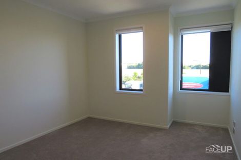 Photo of property in 465 Hobsonville Road, Hobsonville, Auckland, 0616