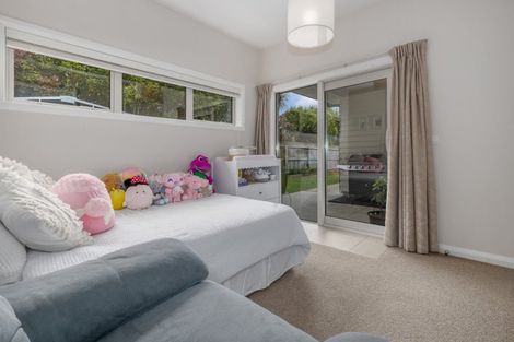 Photo of property in 18 Kahurangi Heights, Aotea, Porirua, 5024