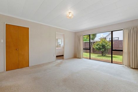 Photo of property in 12 Mark Place, Lynmore, Rotorua, 3010