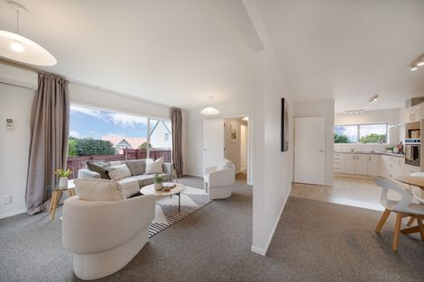 Photo of property in 8a Alister Way, Churton Park, Wellington, 6037