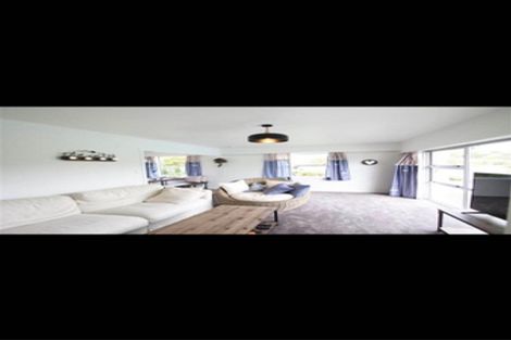 Photo of property in 19 Segedin Place, Glenfield, Auckland, 0629