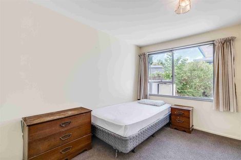 Photo of property in 2/136 Wainoni Road, Avondale, Christchurch, 8061
