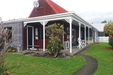 Photo of property in 38 Kapanui Road, Waikanae, 5036