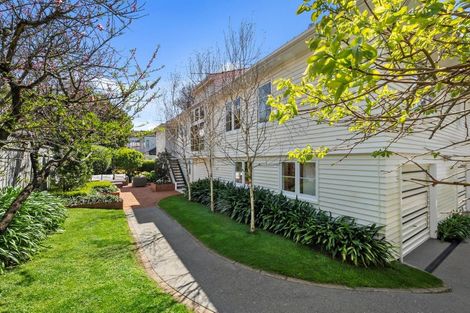 Photo of property in 102a Kitchener Road, Milford, Auckland, 0620