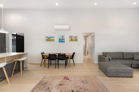 Photo of property in 11 Cleland Close, Wanaka, 9382