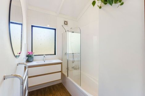 Photo of property in 27 Fincham Road, Raumati Beach, Paraparaumu, 5032