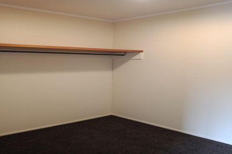 Photo of property in 1 Deller Grove, Silverstream, Upper Hutt, 5019