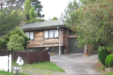 Photo of property in 13 Trengove Place, West Harbour, Auckland, 0618