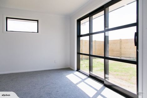 Photo of property in 12 Lewis Way, Cambridge, 3434