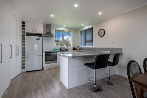 Photo of property in 16 Koreke Place, Tokoroa, 3420