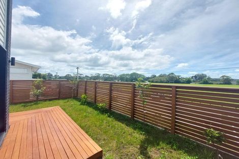 Photo of property in 1/122 Archibald Road, Kelston, Auckland, 0602