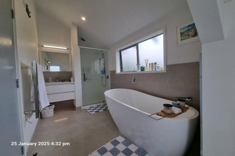 Photo of property in 1/13 Valhalla Drive, Beach Haven, Auckland, 0626